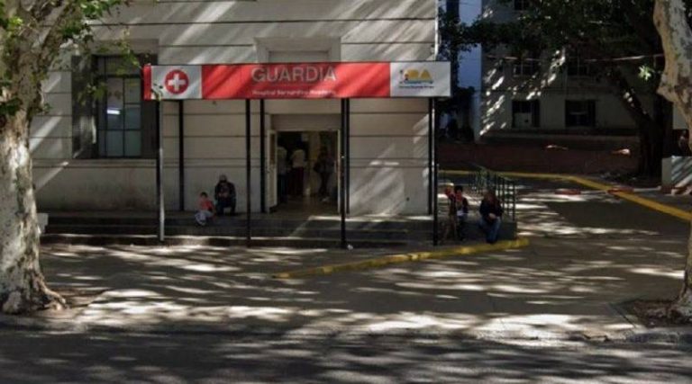 Lee más sobre el artículo Tras 10 días de agonía, falleció un enfermero del Hospital Rivadavia por covid-19