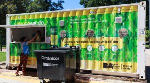 Lee más sobre el artículo Reciben sachets de leche y paquetes de snacks vacios para reciclaje