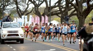 Lee más sobre el artículo El domingo se corrió en la Ciudad la edición 40° de la Maratón Internacional