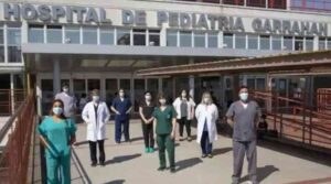 Lee más sobre el artículo El Hospital Garrahan por falta de financiamiento suspendió las cirugías de alta complejidad