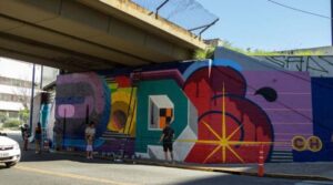 Lee más sobre el artículo El barrio de Palermo obtuvo un nuevo mural de más de dos cuadras