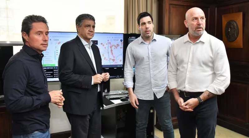 En este momento estás viendo Echaron al jefe y subjefe de la Policía de la Ciudad de Buenos Aires luego de una nueva fuga masiva de presos